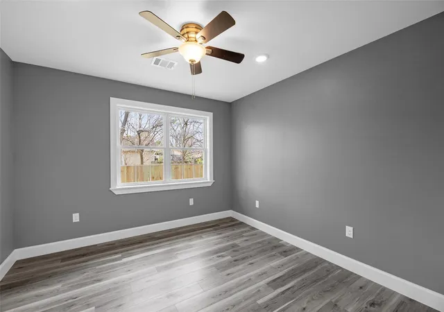 Photo 4 of Single family home for sale at 5002 Lelia St, Houston, TX 77026 | MLS# 15552449 | Listing updated on 2026-09-19