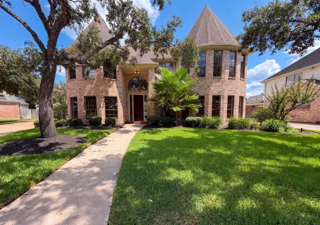 Photo 1 of Single family home for sale at 17418 Wilton Park Ct, Spring, TX 77379 | MLS# 22658862 | Listing updated on 2026-10-07