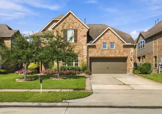 Photo 1 of Single family home for sale at 1628 Longwood Glen Ln, Friendswood, TX 77546 | MLS# 48395961 | Listing updated on 2026-10-06