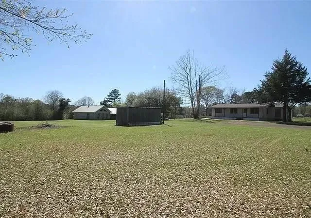 Photo 1 of Single family home for sale at 943 State Hwy 103 W, San Augustine, TX 75972 | MLS# 95380622 | Listing updated on 2026-09-11