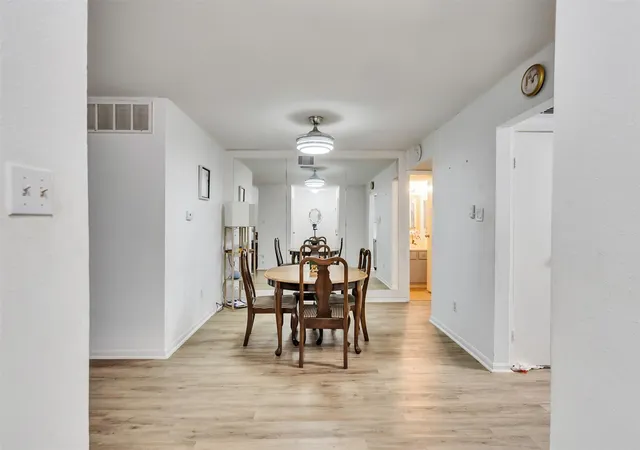 Photo 3 of Condo for sale at 3100 Jeanetta St #905, Houston, TX 77063 | MLS# 22790904 | Listing updated on 2026-09-20