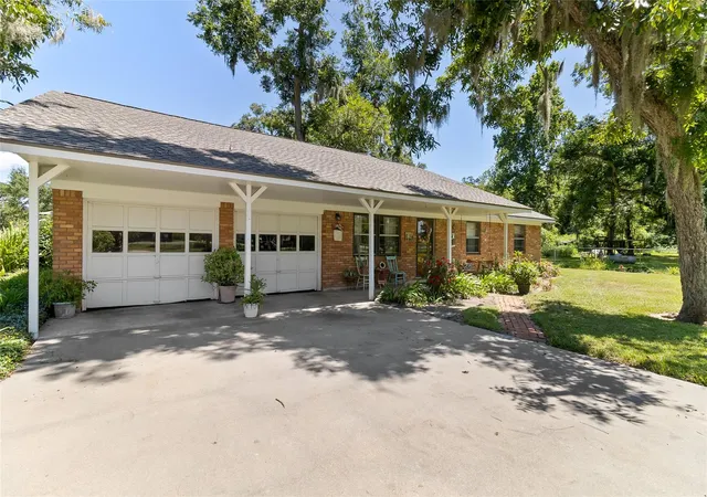 Photo 1 of Sale Pending at 1971 Fm 522 Rd, West Columbia, TX 77486 | MLS# 96894093 | Listing updated on 2026-10-09