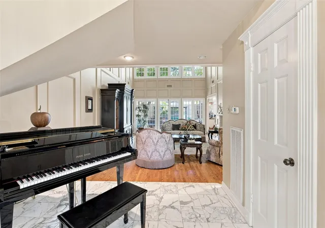Photo 4 of Single family home for sale at 9618 Windrush Dr, Spring, TX 77379 | MLS# 32383828 | Listing updated on 2026-09-19