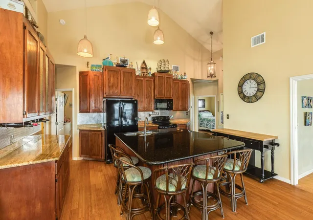 Photo 4 of Single family home for sale at 306 Beach Dr, Freeport, TX 77541 | MLS# 37822774 | Listing updated on 2026-09-24