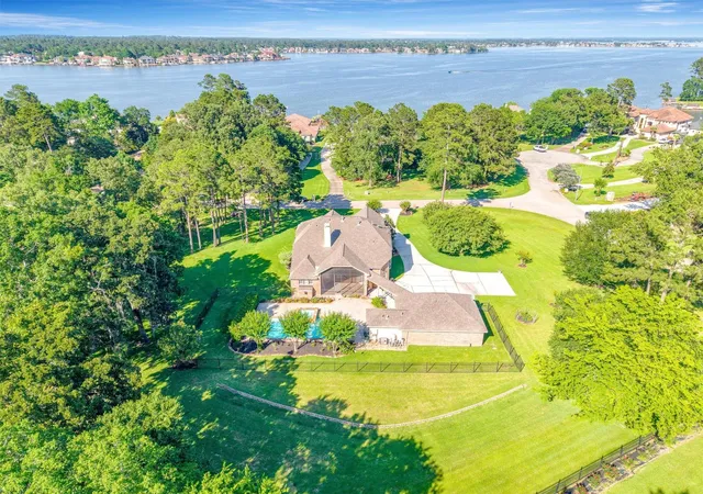 Photo 3 of Single family home for sale at 11309 Harbor Breeze Dr, Montgomery, TX 77356 | MLS# 64533285 | Listing updated on 2026-09-02