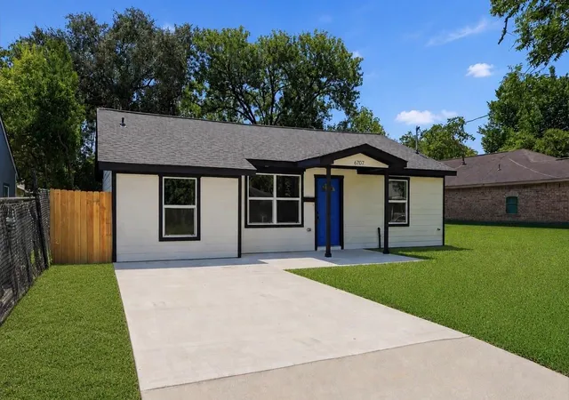 Photo 3 of Single family home for sale at 6707 New York St, Houston, TX 77021 | MLS# 7175302 | Listing updated on 2026-09-15
