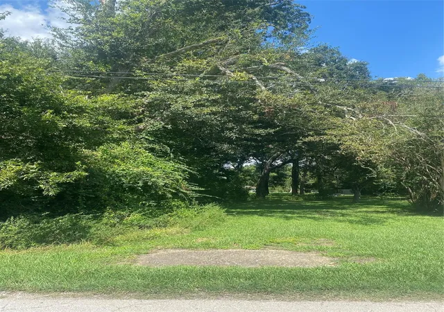 Photo 1 of Land for sale at 402 E Young St, Dayton, TX 77535 | MLS# 13040879 | Listing updated on 2026-09-15