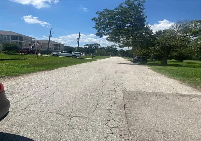 Photo 2 of Land for sale at 402 E Young St, Dayton, TX 77535 | MLS# 13040879 | Listing updated on 2026-09-15