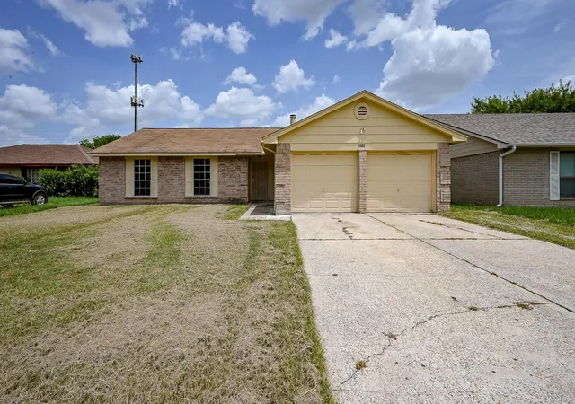 Photo 1 of Single family home for sale at 2667 Grand Cyn Dr, Houston, TX 77067 | MLS# 42412264 | Listing updated on 2026-09-11