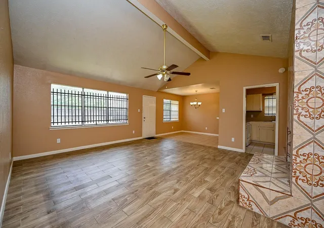 Photo 4 of Single family home for sale at 2667 Grand Cyn Dr, Houston, TX 77067 | MLS# 42412264 | Listing updated on 2026-09-11