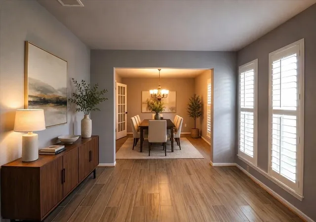 Photo 3 of Sale Pending at 950 W Donovan St, Houston, TX 77091 | MLS# 54082943 | Listing updated on 2026-10-04