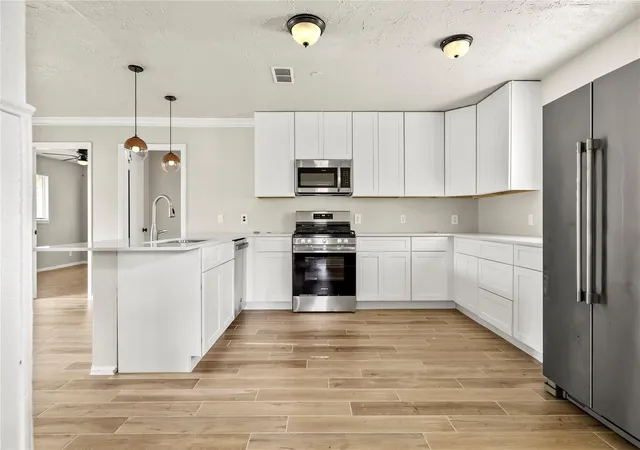 Photo 3 of Single family home for sale at 11455 Spottswood Dr, Houston, TX 77016 | MLS# 57904332 | Listing updated on 2026-09-20