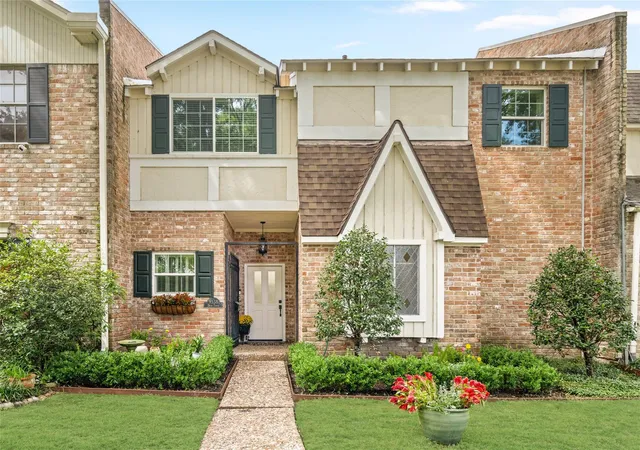 Photo 1 of Townhouse for sale at 9338 Briar Forest Dr, Houston, TX 77063 | MLS# 60921649 | Listing updated on 2026-10-02
