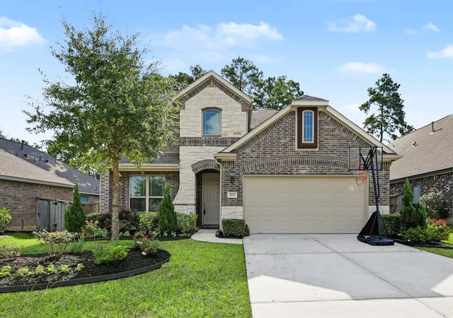 Photo 1 of Single family home for sale at 173 Bluebell Woods Way, Willis, TX 77318 | MLS# 18213308 | Listing updated on 2026-09-22