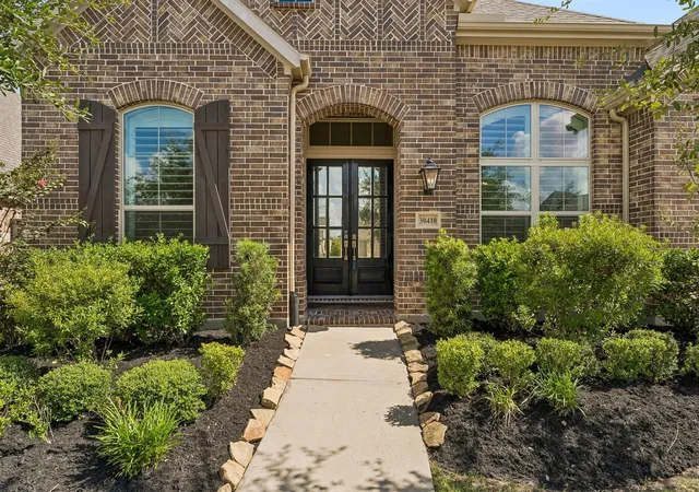 Photo 2 of Single family home for sale at 30410 Myrtle Oak Dr, Brookshire, TX 77423 | MLS# 66815565 | Listing updated on 2026-09-23