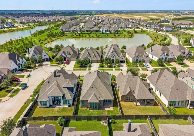 Photo 3 of Single family home for sale at 30410 Myrtle Oak Dr, Brookshire, TX 77423 | MLS# 66815565 | Listing updated on 2026-09-23