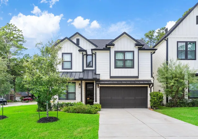 Photo 1 of Single family home for sale at 15 Honeycomb Ridge Pl, Spring, TX 77380 | MLS# 89281166 | Listing updated on 2026-10-04