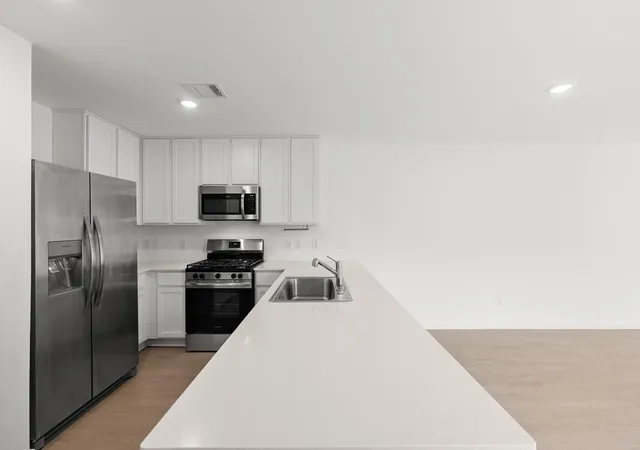 Photo 3 of Single family home for sale at 252 Houston Ave, Angleton, TX 77515 | MLS# 19959705 | Listing updated on 2026-10-08