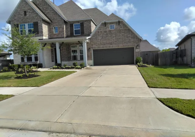 Photo 2 of Single family home for sale at 5607 Garnet Peak Ln, Richmond, TX 77469 | MLS# 38062204 | Listing updated on 2026-09-05