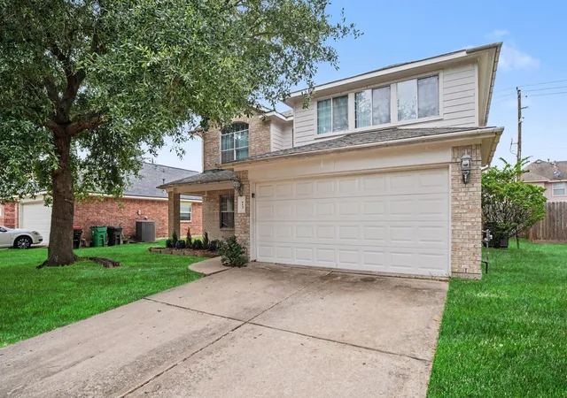 Photo 2 of Single family home for sale at 913 Chad, Baytown, TX 77521 | MLS# 26000787 | Listing updated on 2026-09-09