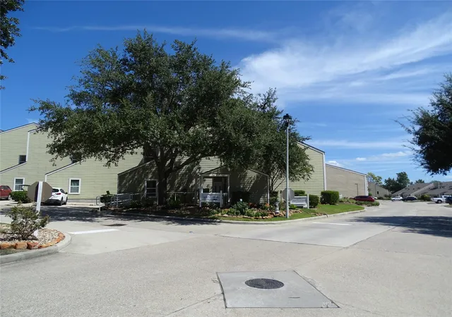 Photo 1 of Condo for sale at 127 April Point Dr S, Montgomery, TX 77356 | MLS# 48994419 | Listing updated on 2026-10-06