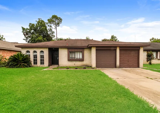Photo 1 of Single family home for sale at 2811 E Birchdale Dr, Missouri City, TX 77489 | MLS# 81548769 | Listing updated on 2026-10-09