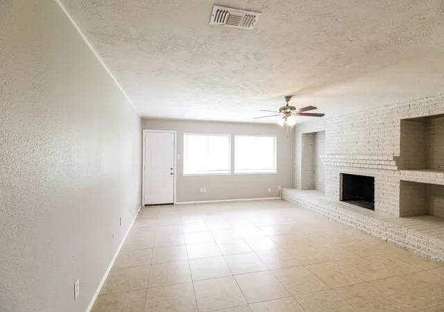 Photo 3 of Single family home for sale at 2811 E Birchdale Dr, Missouri City, TX 77489 | MLS# 81548769 | Listing updated on 2026-10-09