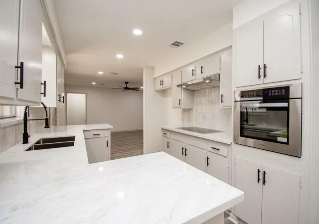 Photo 3 of Single family home for sale at 729 Arbor Dr, Deer Park, TX 77536 | MLS# 67492929 | Listing updated on 2026-09-20