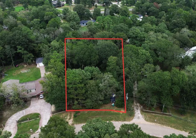 Photo 2 of Single family home for sale at 206 Wickdome Dr, Willis, TX 77378 | MLS# 22246954 | Listing updated on 2026-09-11