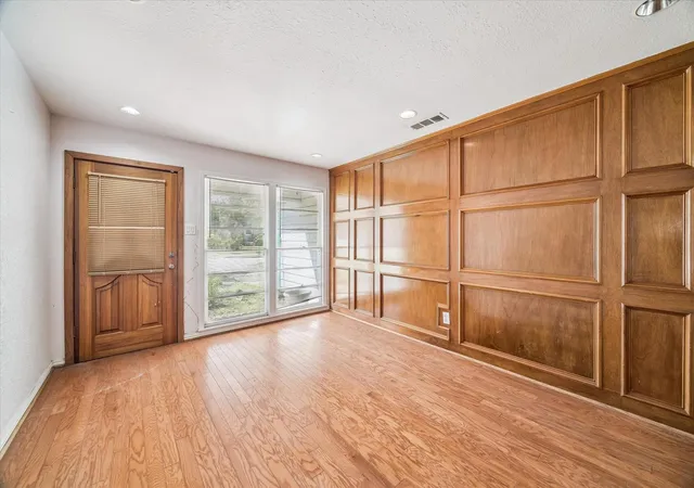 Photo 3 of Single family home for sale at 5111 Idaho St, Houston, TX 77021 | MLS# 20536266 | Listing updated on 2026-09-03