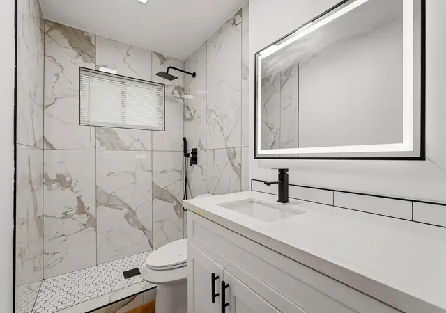 Photo 4 of Single family home for sale at 10911 Murr Way, Houston, TX 77048 | MLS# 59356049 | Listing updated on 2026-09-01