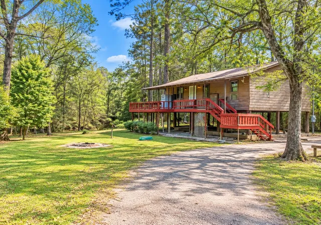 Photo 2 of Single family home for sale at 21173 Shakey Holw, Conroe, TX 77306 | MLS# 15459718 | Listing updated on 2026-09-19