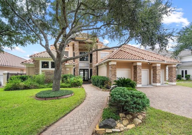Photo 1 of Single family home for sale at 19006 Windsor Lakes Dr, Houston, TX 77094 | MLS# 83344703 | Listing updated on 2026-09-20
