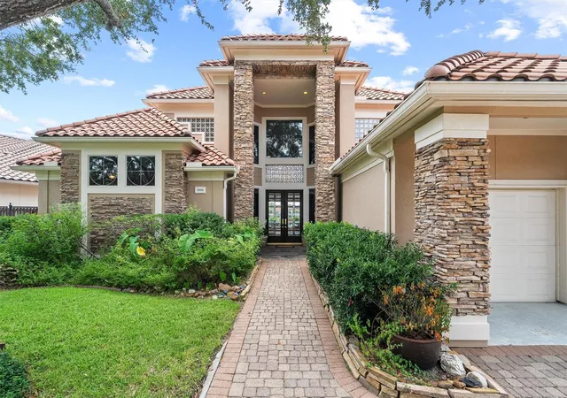Photo 2 of Single family home for sale at 19006 Windsor Lakes Dr, Houston, TX 77094 | MLS# 83344703 | Listing updated on 2026-09-20