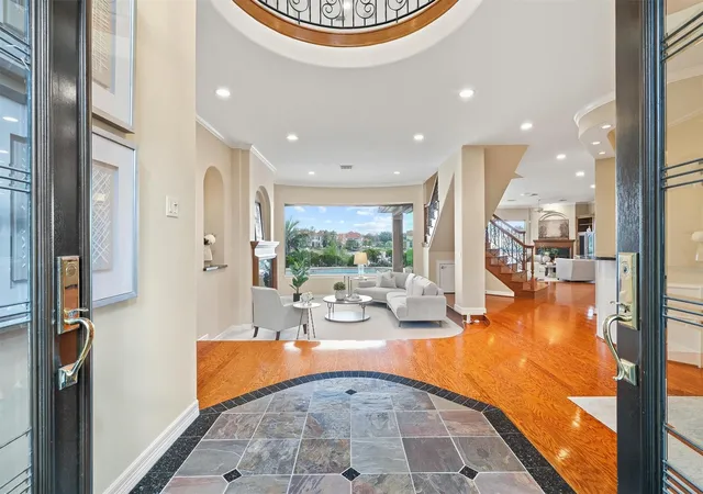 Photo 3 of Single family home for sale at 19006 Windsor Lakes Dr, Houston, TX 77094 | MLS# 83344703 | Listing updated on 2026-09-20