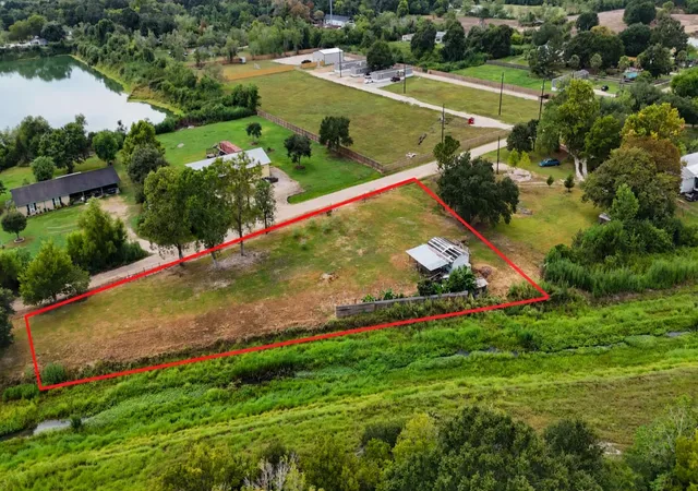 Photo 1 of Land for sale at 727 E Jasmine St, Fresno, TX 77545 | MLS# 77408721 | Listing updated on 2026-09-17
