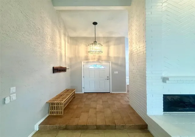 Photo 3 of Single family home for sale at 2103 Creekshire Dr, Sugar Land, TX 77478 | MLS# 71841662 | Listing updated on 2026-09-15