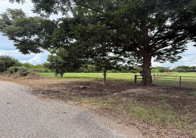 Photo 3 of Land for sale at 4422 Gainsborough Dr, Brookshire, TX 77423 | MLS# 65320688 | Listing updated on 2026-09-09
