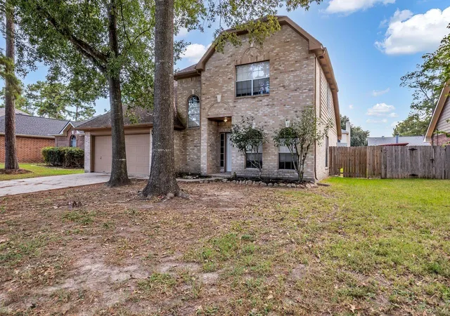 Photo 2 of Single family home for sale at 23915 Spring Oak Dr, Spring, TX 77373 | MLS# 63039133 | Listing updated on 2026-09-17
