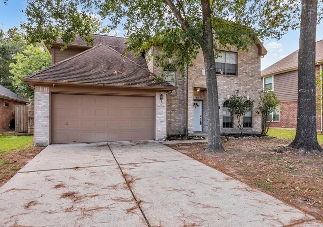 Photo 3 of Single family home for sale at 23915 Spring Oak Dr, Spring, TX 77373 | MLS# 63039133 | Listing updated on 2026-09-17