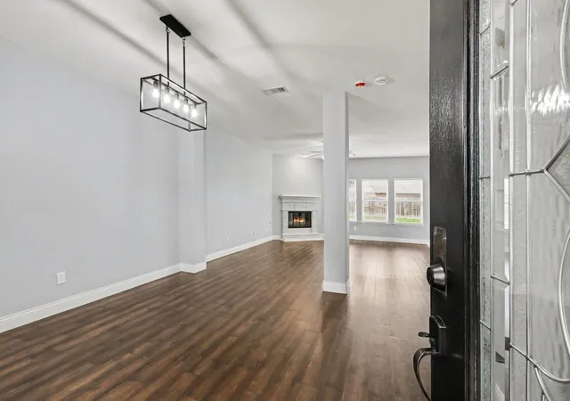 Photo 3 of Single family home for sale at 2705 Golden Crk Ln, Pearland, TX 77584 | MLS# 16159052 | Listing updated on 2026-09-11