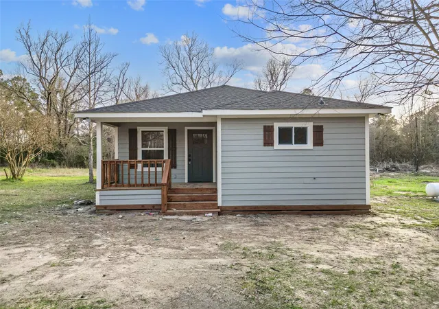 Photo 1 of Single family home for sale at 301 Pineland Dr, Trinity, TX 75862 | MLS# 57090649 | Listing updated on 2026-09-15