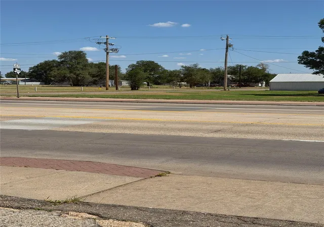 Photo 2 of Land for sale at 401 Ave F NE, Childress, TX 79201 | MLS# 39803208 | Listing updated on 2026-09-10