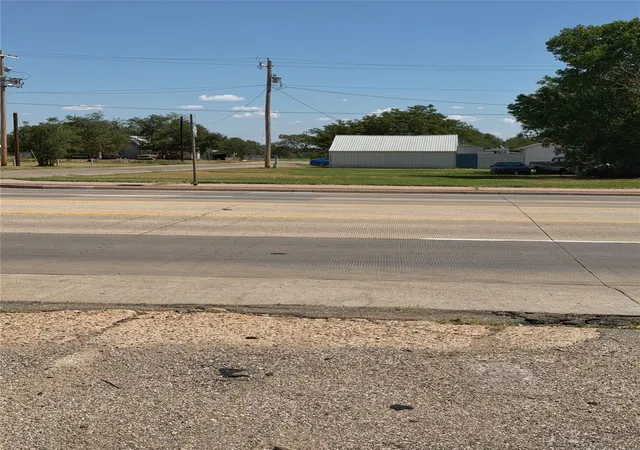 Photo 3 of Land for sale at 401 Ave F NE, Childress, TX 79201 | MLS# 39803208 | Listing updated on 2026-09-10