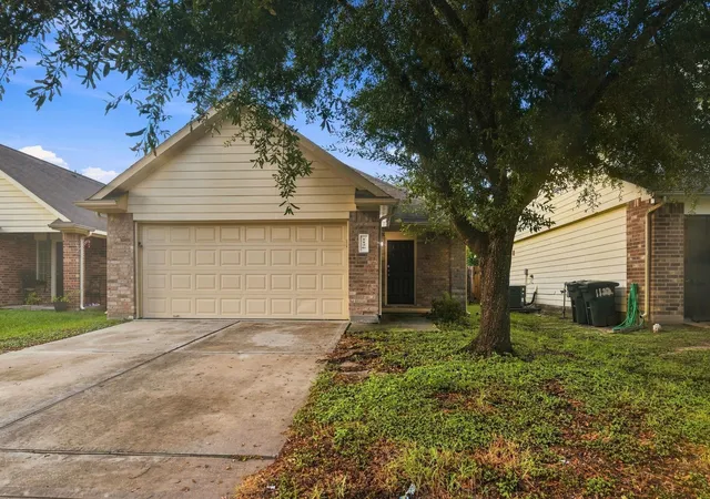 Photo 1 of Single family home for sale at 1126 Watson Xing Way, Houston, TX 77067 | MLS# 8372290 | Listing updated on 2026-09-26