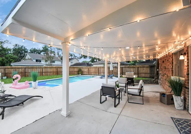 Photo 2 of Single family home for sale at 11946 Brighton Ln, Meadows Place, TX 77477 | MLS# 35452646 | Listing updated on 2026-10-06