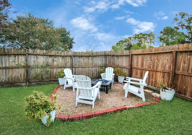 Photo 3 of Single family home for sale at 11946 Brighton Ln, Meadows Place, TX 77477 | MLS# 35452646 | Listing updated on 2026-10-06