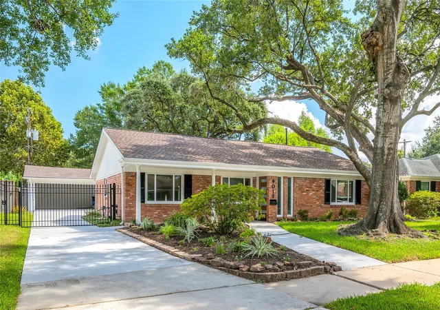 Photo 1 of Single family home for sale at 9019 Kapri Ln, Houston, TX 77025 | MLS# 85499102 | Listing updated on 2026-09-18