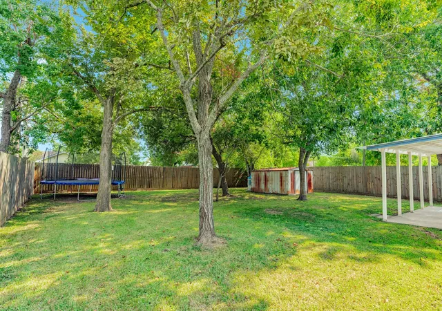 Photo 2 of Sale Pending at 107 Hickory, Lake Jackson, TX 77566 | MLS# 10738685 | Listing updated on 2026-10-08