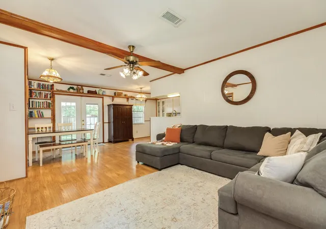 Photo 4 of Sale Pending at 107 Hickory, Lake Jackson, TX 77566 | MLS# 10738685 | Listing updated on 2026-10-08